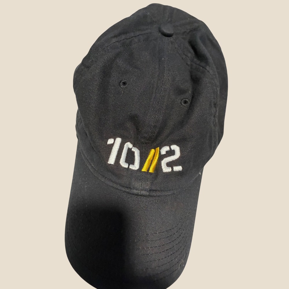 Vintage Nike Livestrong 10/2 Strapback Hat Black Lance Armstrong Cancer Cap RARE
